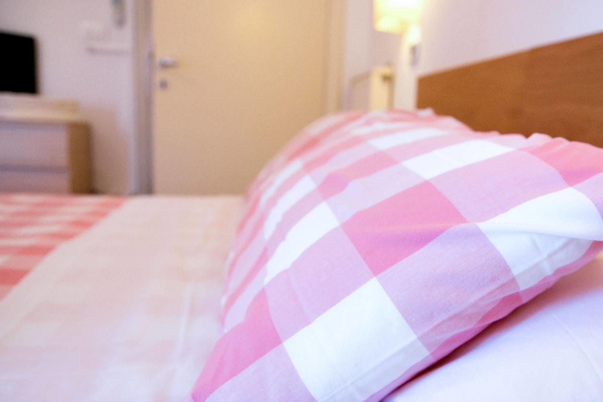 Hotel Kinda Кастильоне дела Пеская Екстериор снимка